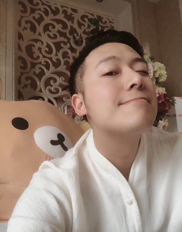 沉稳的第四张照片--厦门认干亲服务网