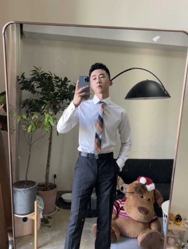 张浩的第一张照片--厦门认干亲服务网